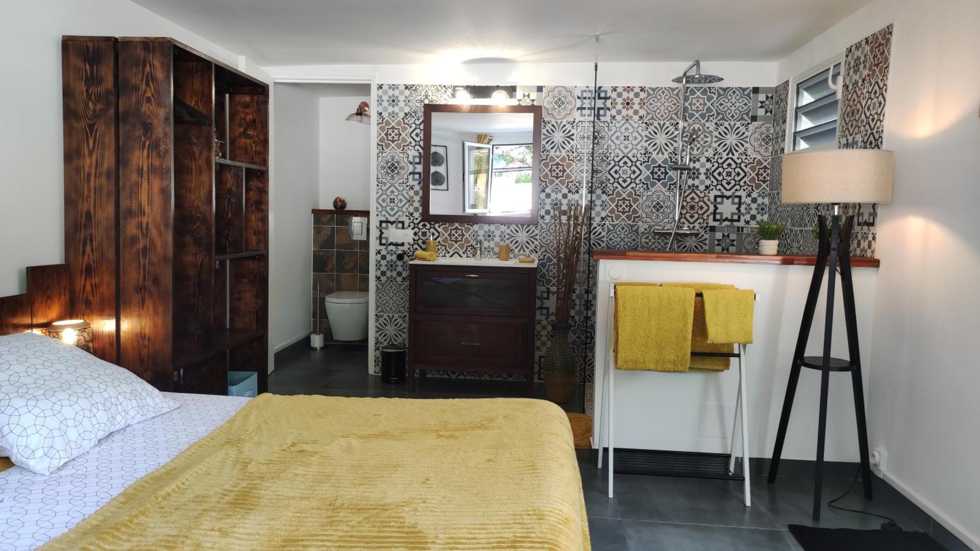 Les Coulirooms - Gite Sainte-Anne  Exterior foto